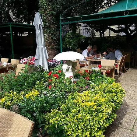 Restaurant Oasis Отель